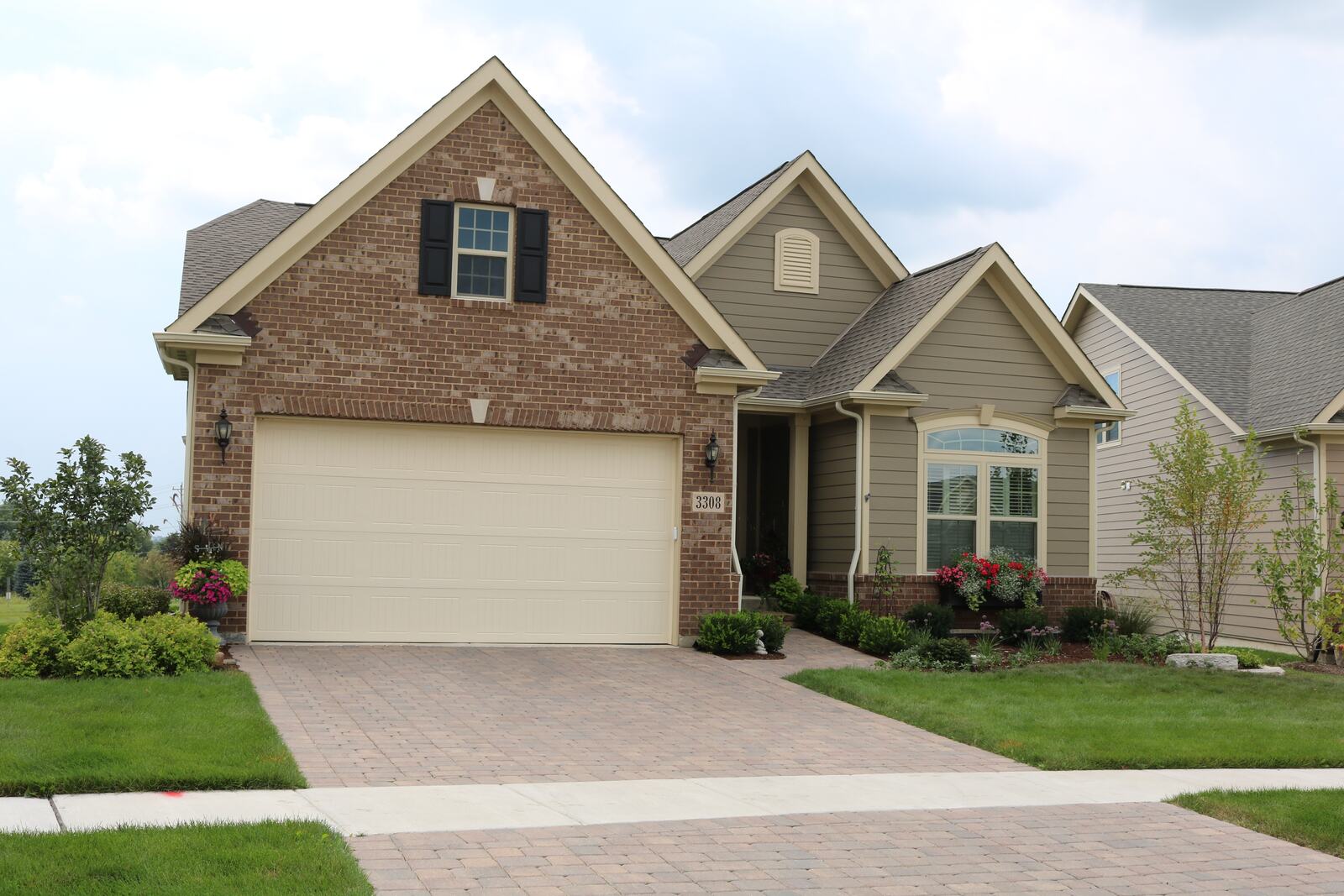 Paver driveway installation — Green Grass Landscape, Chicago's western suburbs